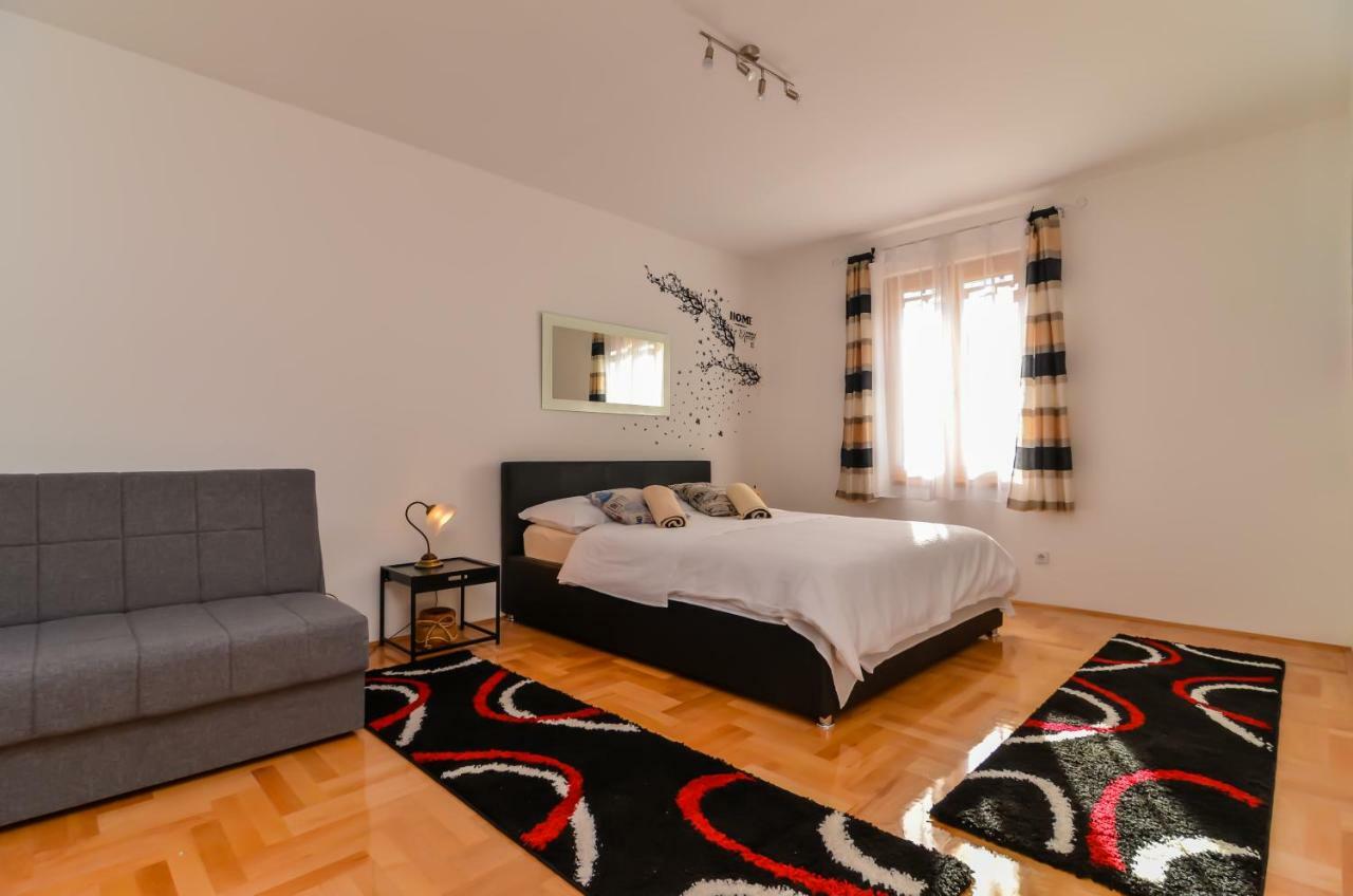 Centroom Zadar Eksteriør bilde