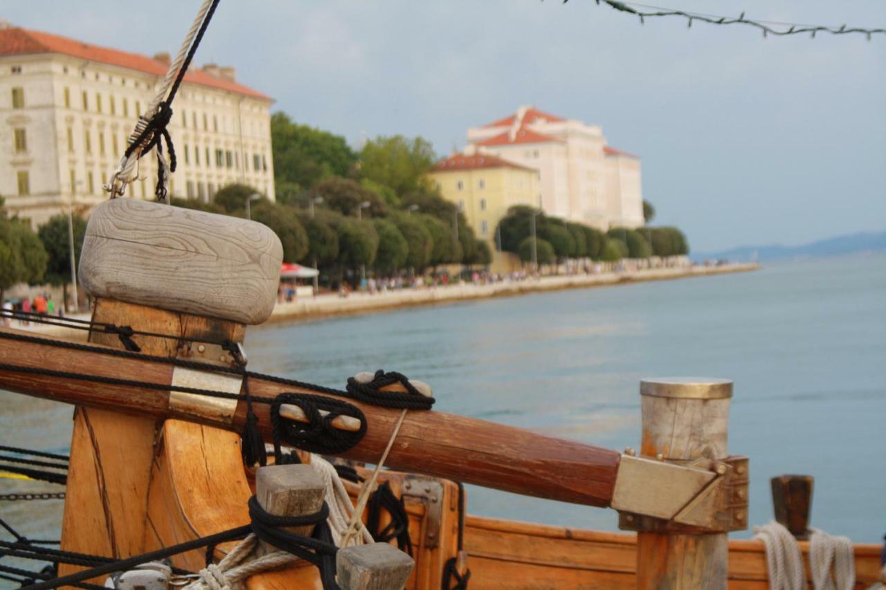 Centroom Zadar Eksteriør bilde