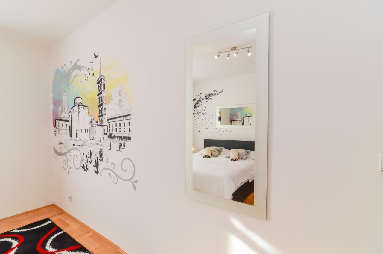 Centroom Zadar Eksteriør bilde